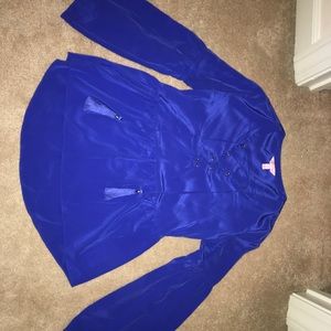 Lilly Pulitzer Blue Bell sleeved shirt